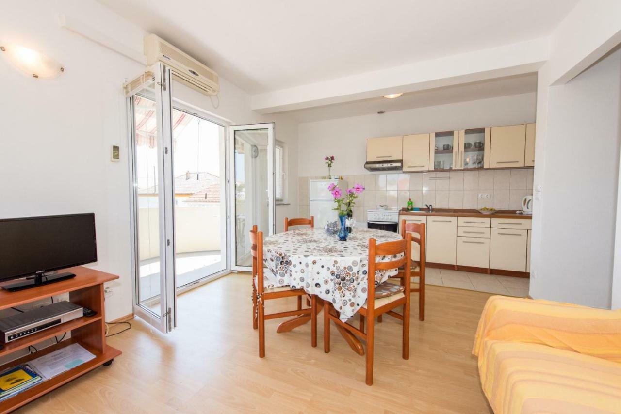 Apartments Maco Petrcane Ngoại thất bức ảnh